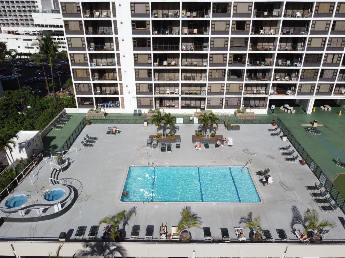 Waikiki Banyan 1Br With Great Ocean Views, Steps To Beach & Parking! Honolulu Luaran gambar