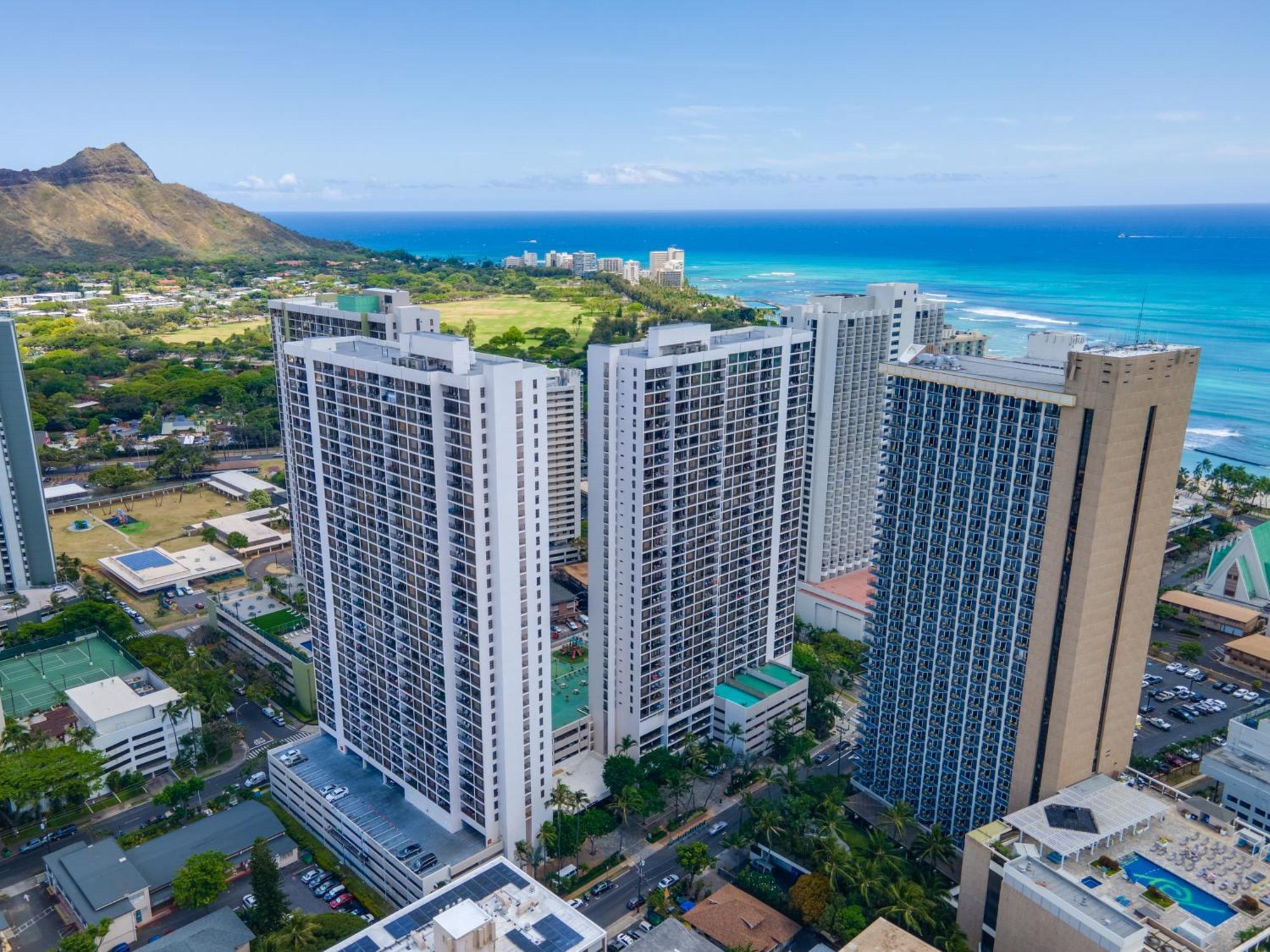 Waikiki Banyan 1Br With Great Ocean Views, Steps To Beach & Parking! Honolulu Luaran gambar