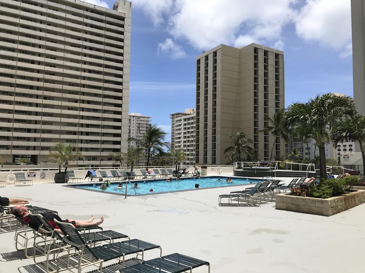 Waikiki Banyan 1Br With Great Ocean Views, Steps To Beach & Parking! Honolulu Luaran gambar