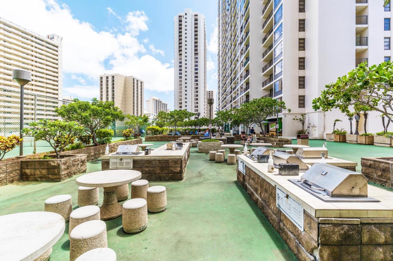 Waikiki Banyan 1Br With Great Ocean Views, Steps To Beach & Parking! Honolulu Bilik gambar